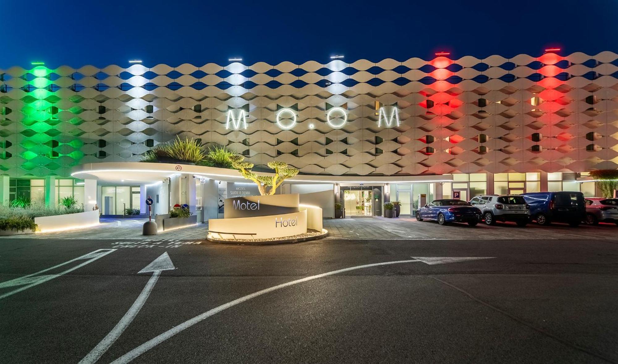 Mo.Om Hotel Ольджате-Олона Экстерьер фото