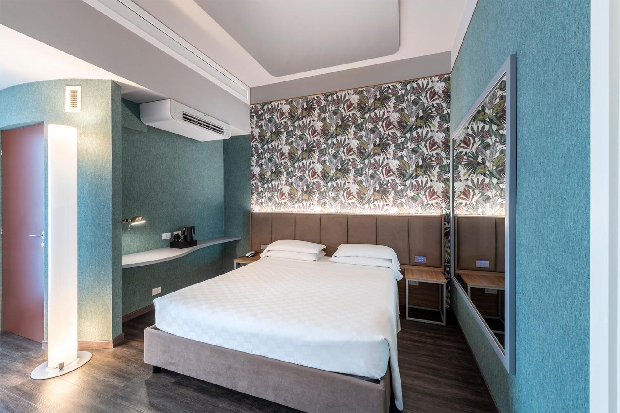 Mo.Om Hotel Ольджате-Олона Экстерьер фото